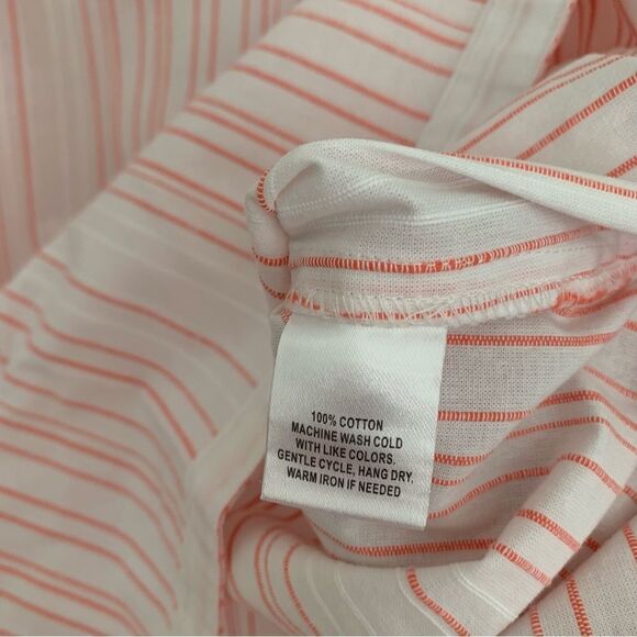 UNTUCKit Shirt 4 - Picture 8 of 9